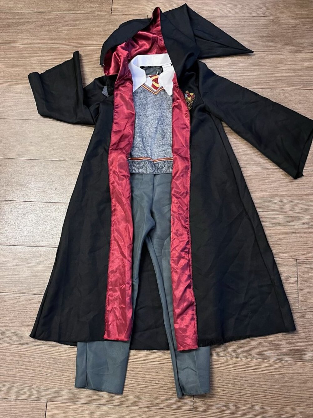 Kids Harry Potter Wizarding World Costume  Uniform, Hooded Robe Gryffindor Patch